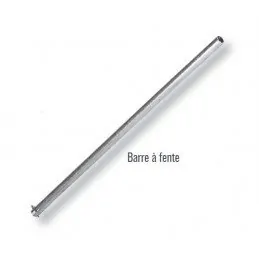 Barre d'amarrage à fente